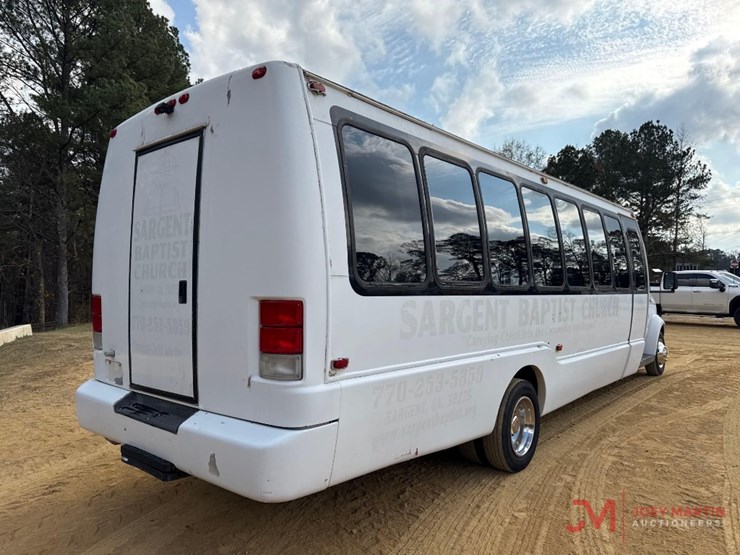 2003-ford-e550-image-2