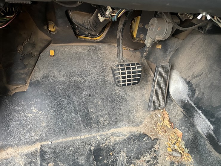 2001-gmc-topkick-image-50