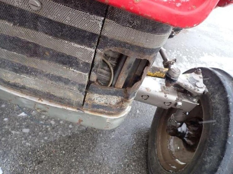 massey-ferguson-135-image-43