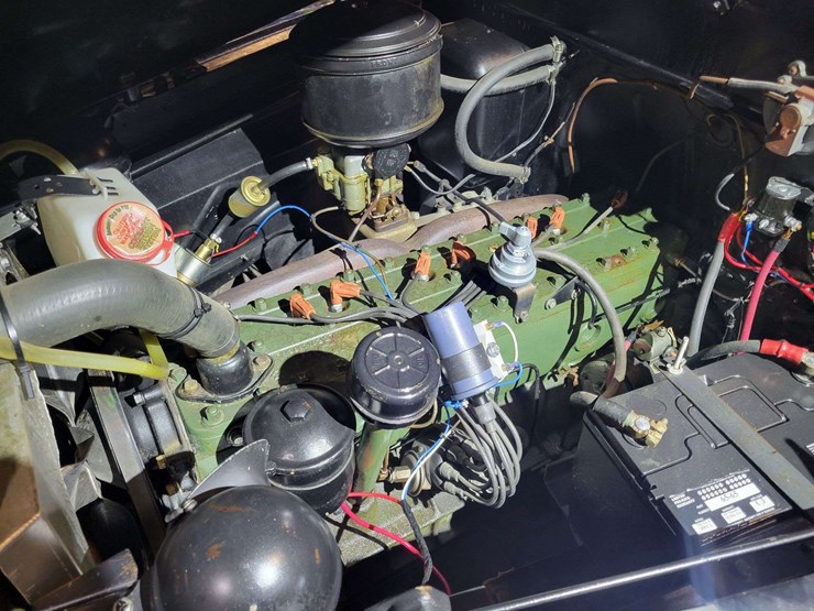 1948-packard-sedan-image-74