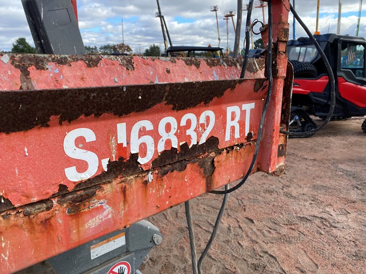 2016-skyjack-sj6832rt-image-9