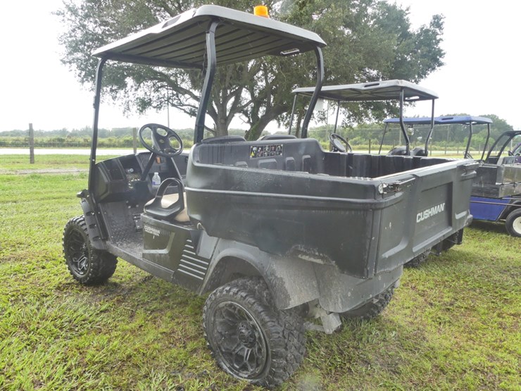 cushman-hauler-1200x-golf-cart-image-4