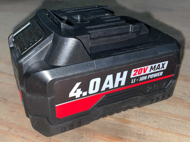 #8687-•-milwaukee-style-18-volt-cordless-1/2"-impact-and-4ah-battery-with-sockets-in-case-(pr13)-image-7