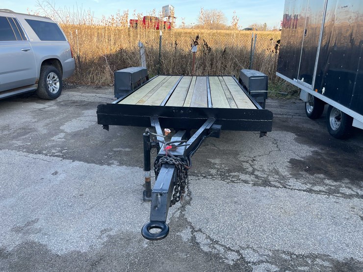 #1394-•-17'-tilt-deck-(no-title)-(of)-image-2