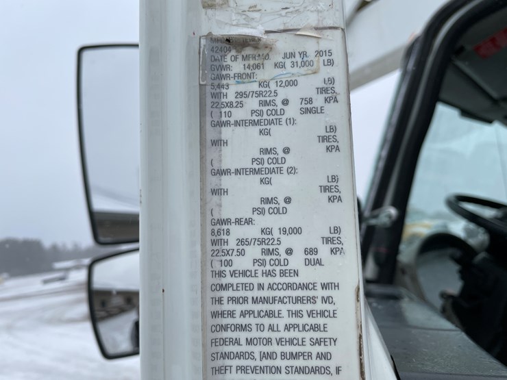 #236-•-2015-international-bucket-truck-(has-wi-title)(mosinee,-wi)-image-67