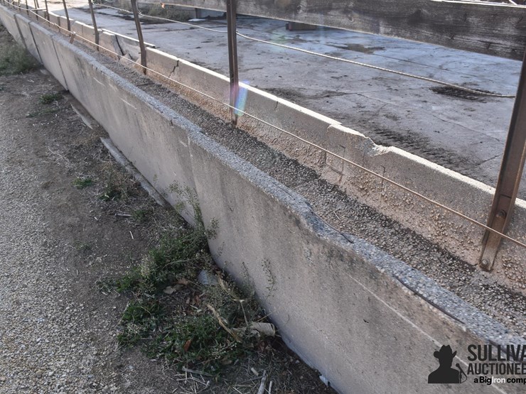 concrete-feed-bunks-image-12