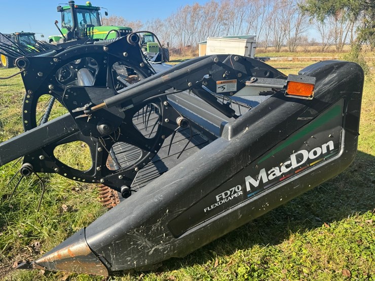 2009-mac-don-fd70-image-11