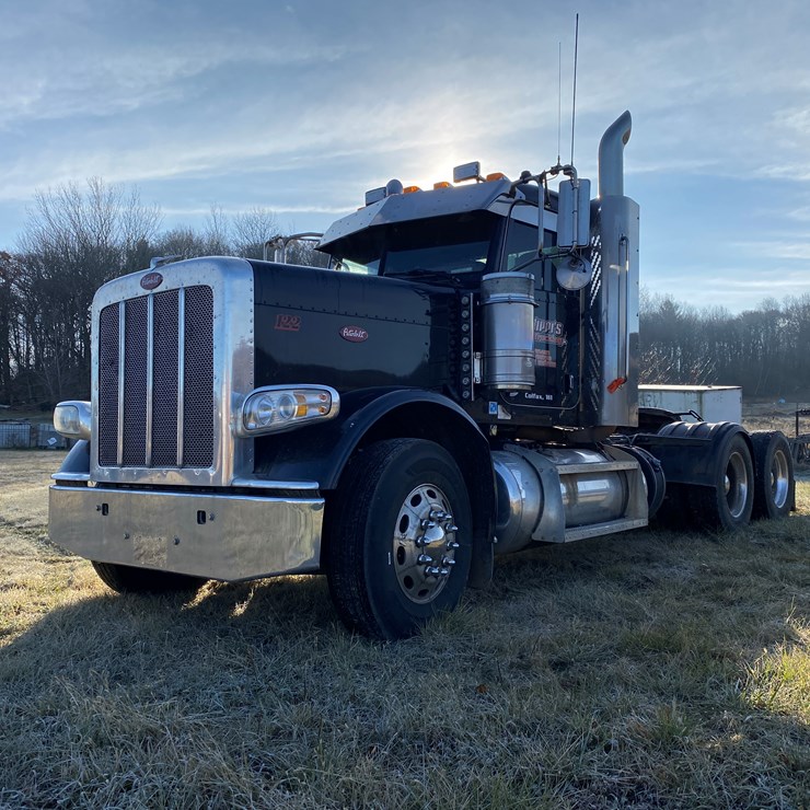 #1012 • 2013 Peterbilt Tandem Axle Day Cab Semi (Has WI Title) (Colfax, WI)