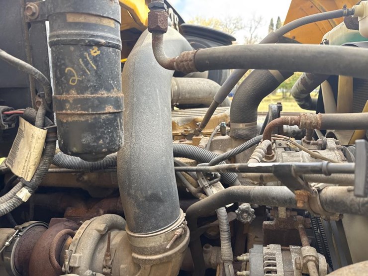 2001-caterpillar-c12-image-18