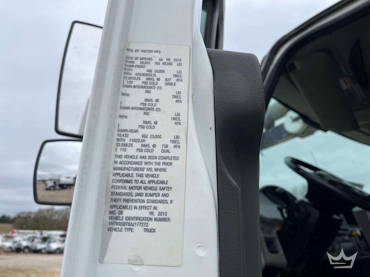 2010-international-7600-image-4