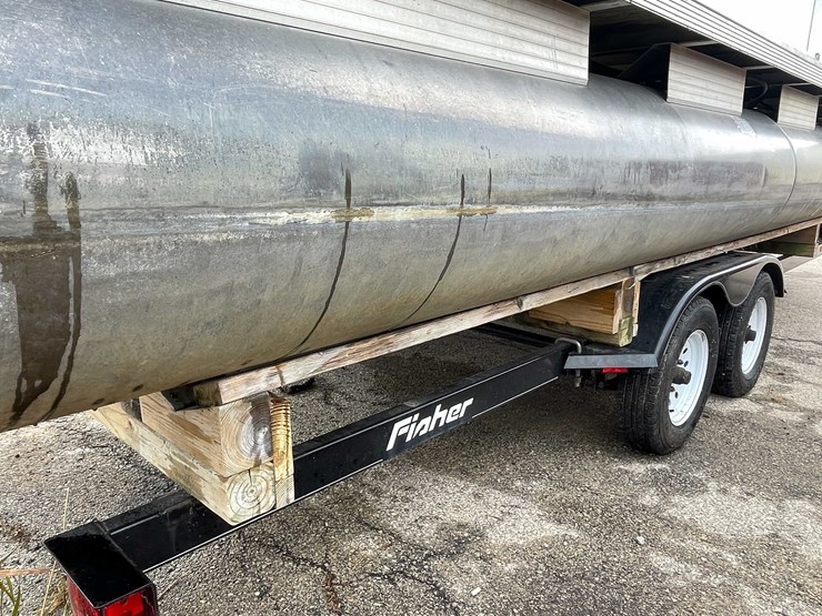 #1398-•-2002-24'-fisher-liberty-240-(has-wi-registration)-(of)-image-9