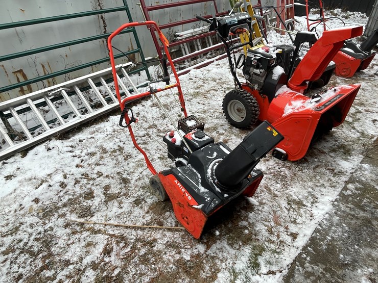 #2707-•-ariens-professional-21-snow-blower-(fall-creek,-wi)-image-3