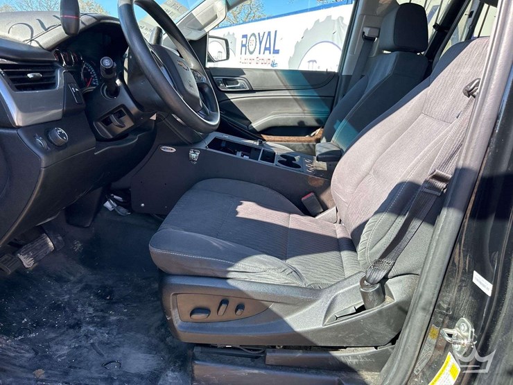 2019-chevrolet-tahoe-image-12