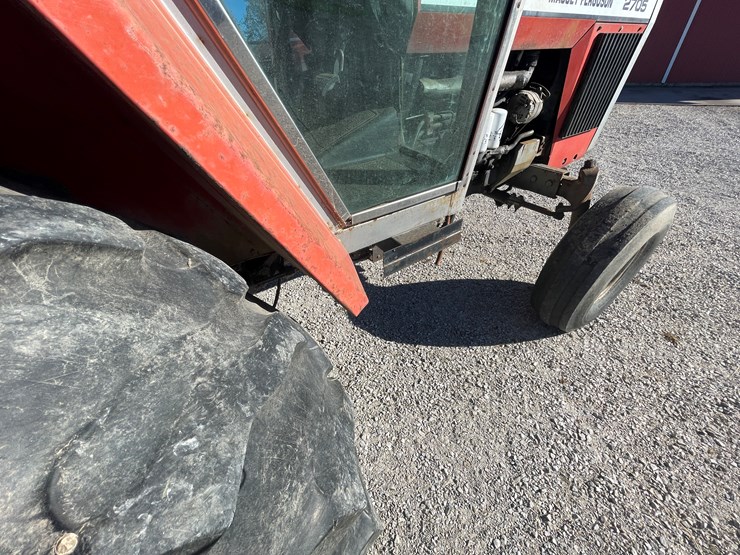 massey-ferguson-2705-image-25