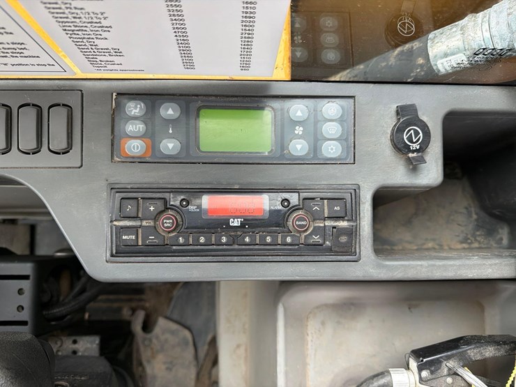 2021-morooka-mst2200vdr-image-21