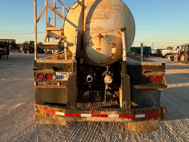 2012-jack-county-tank-130bbl-image-6
