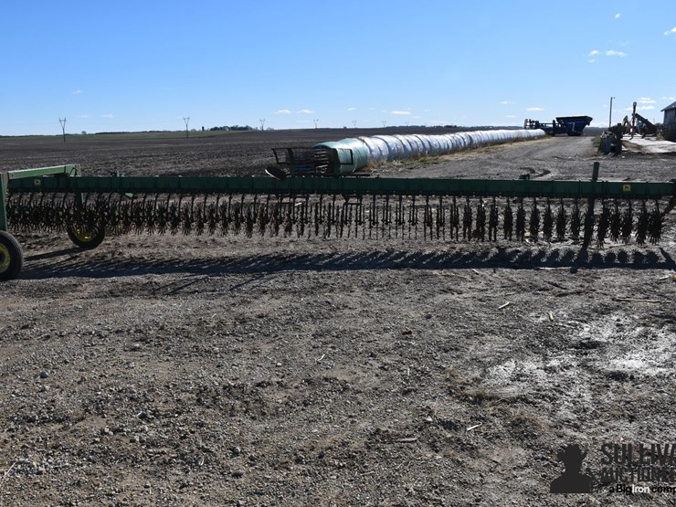 john-deere-400-image-4