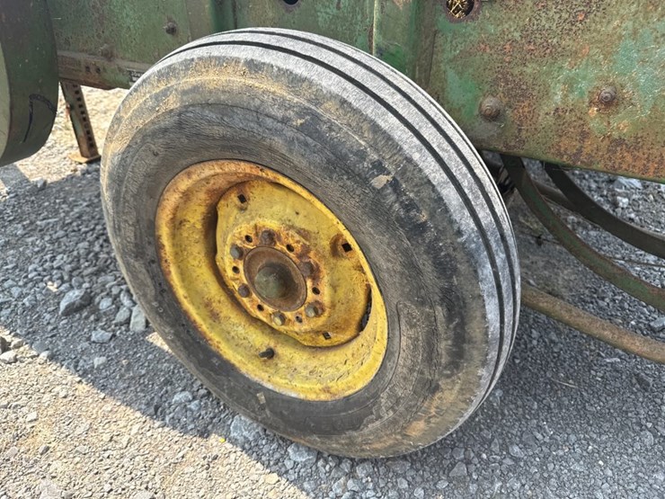 john-deere-24t-image-5