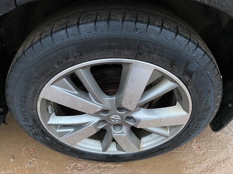 2014-nissan-pathfinder-image-17