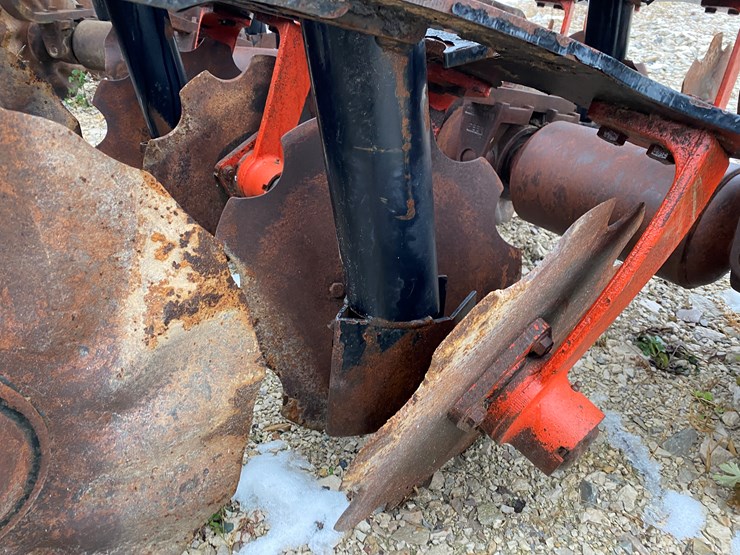 #8482-•-(7)-contour-king-vertical-till-injector-units-(new-holstein,-wi)-image-12