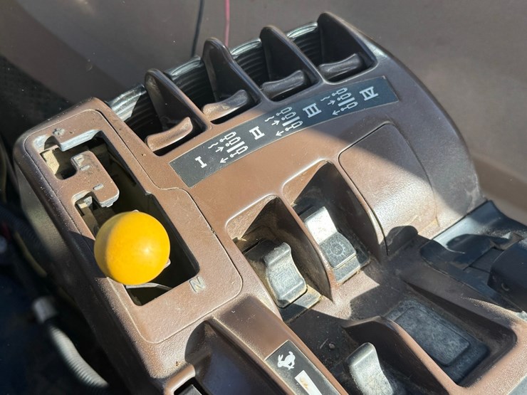 2004-john-deere-9220-image-31