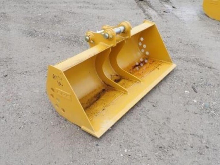 caterpillar-304-image-2