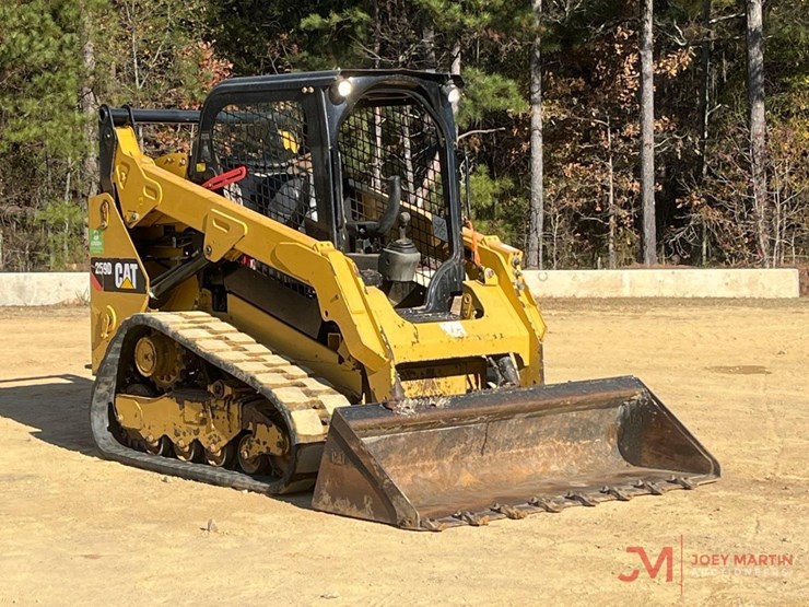 2015-caterpillar-259d-image-1