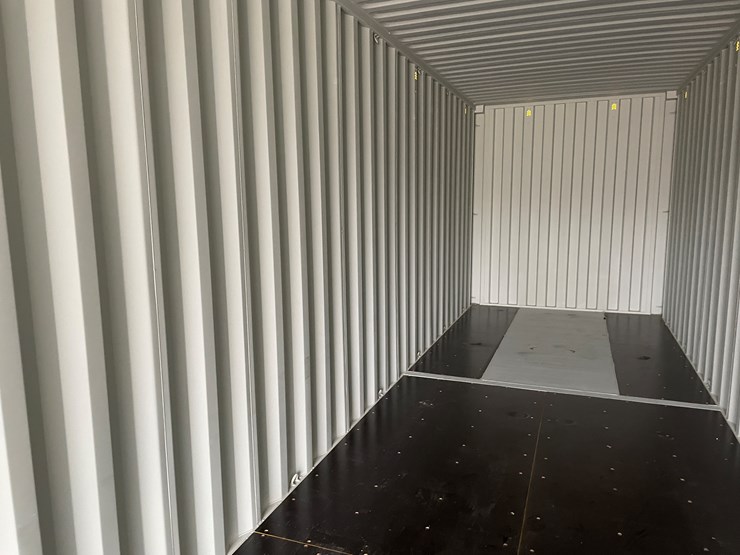 #106-•-40'-hi-cube-shipping-container-(marenisco,-mi)-image-17