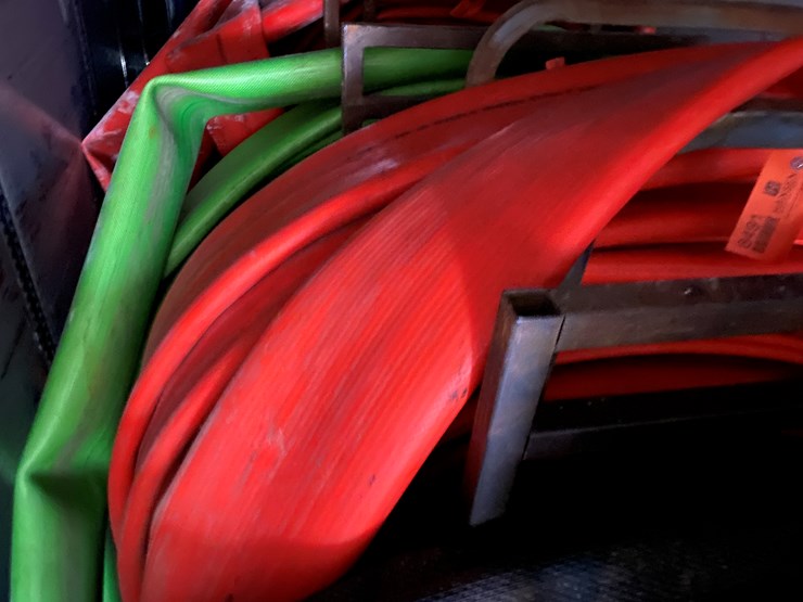 #8491-•-section-of-7-1/4"-mandals-dragman-extra-p-hose-(new-holstein,-wi)-image-4