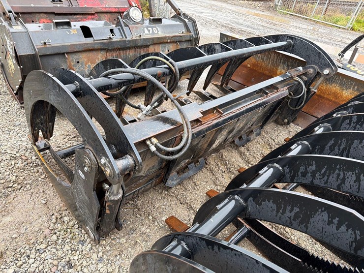 2024-66in.-root-grapple skid-steer-attachment-image-4
