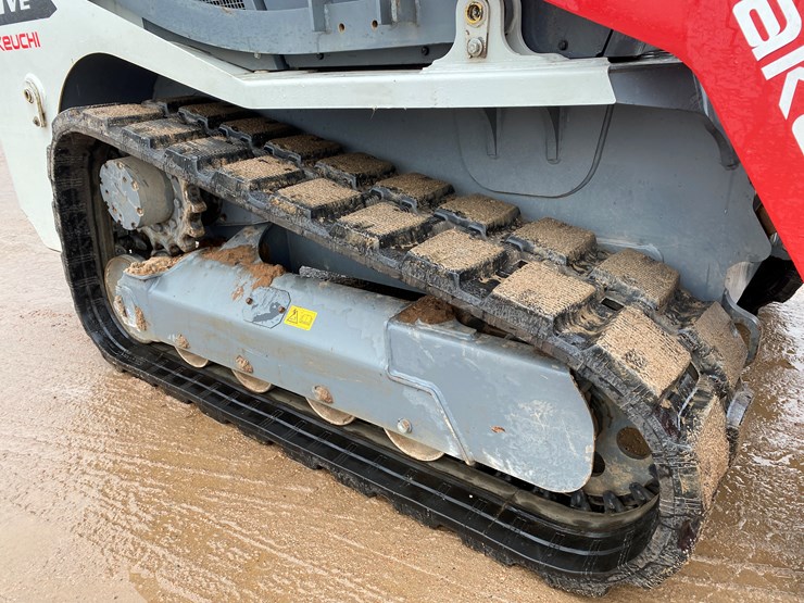 2020-takeuchi-tl10v2-image-12