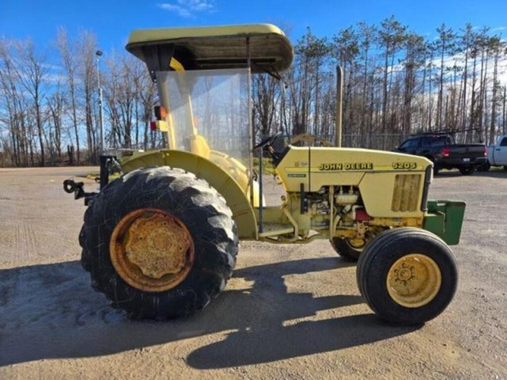 2000-john-deere-5205-image-4