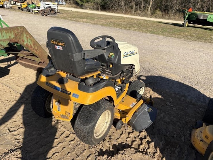 cub-cadet-gt2554-image-5
