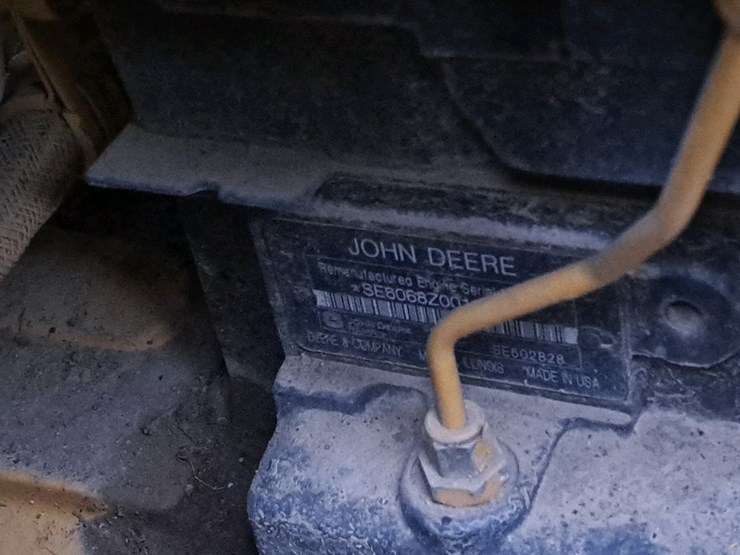 2016-deere-700k-image-11
