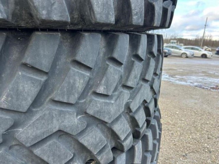 2008-new-holland-tv145-image-85