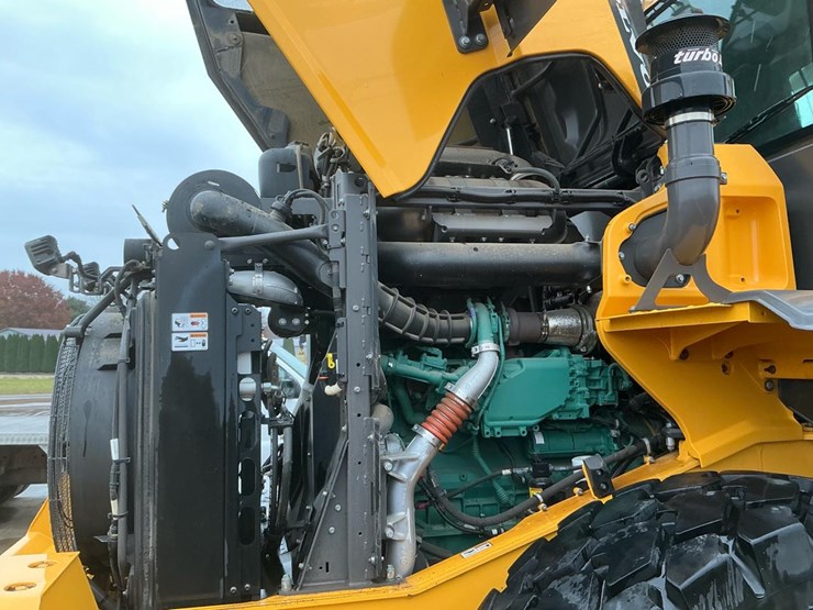 2022-volvo-l60h-image-12