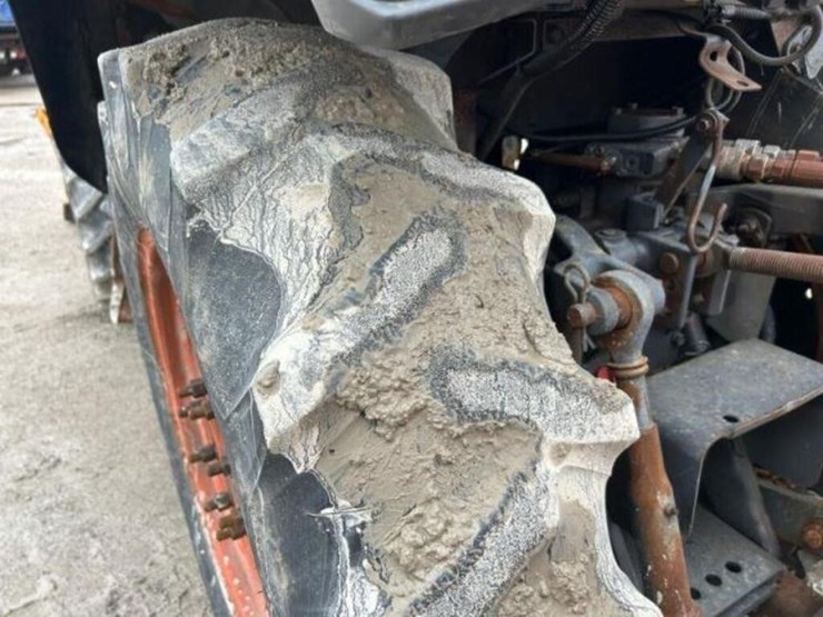 2008-kubota-m7040d-image-47