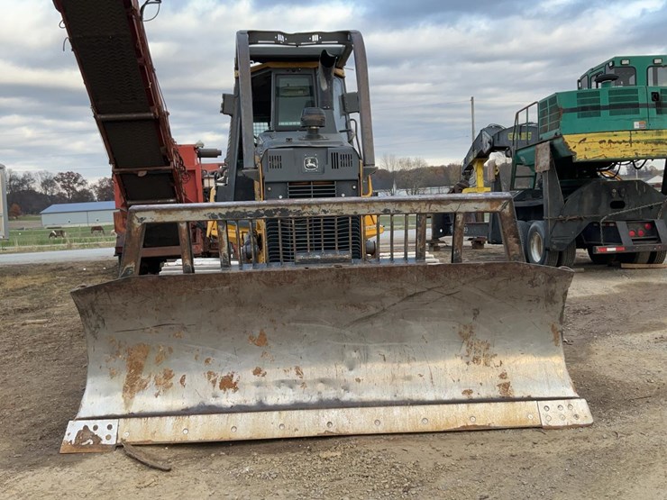 2016-deere-700k-image-8