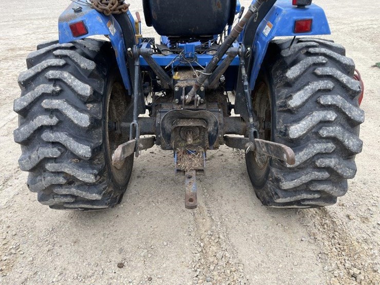 new-holland-tc30-image-13