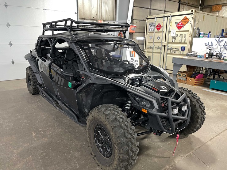 2023-can-am-maverick-x3-image-13