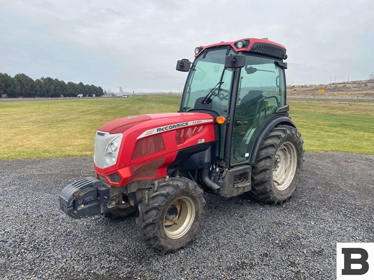mccormick-x4.30v-tractor-image-1