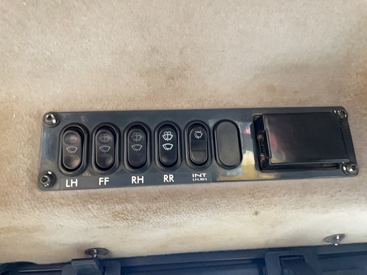 komatsu-d61pxi-24-image-19