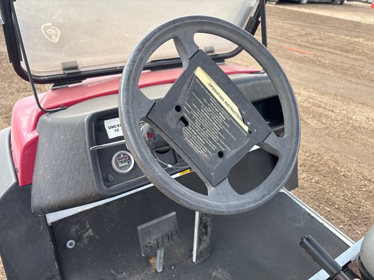 club-car-carryall-272-image-12