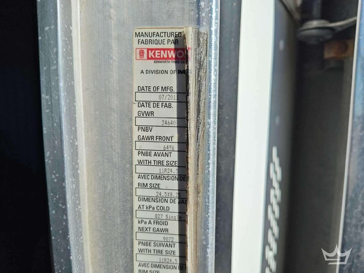 2012-kenworth-t800-image-36