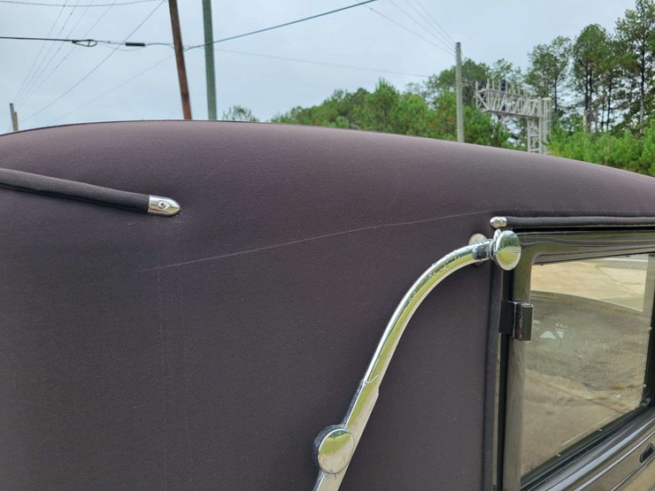 1928-pontiac-sedan-image-30