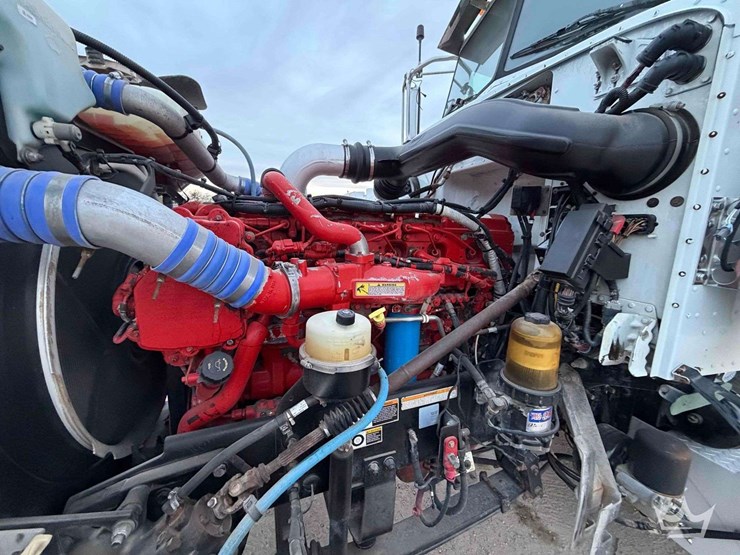 2016-peterbilt-389-image-7