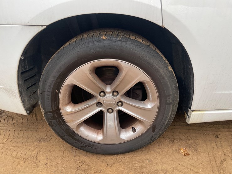 #268-•-2011-dodge-charger-(rhinelander,-wi)(title-in-delay)-image-13