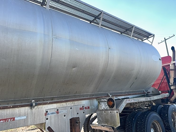 1997-pinson-aluminum-feed-delivery-trailer,-spring-suspension,-8-compartments,-*1p9ab3821vp255492*-image-18