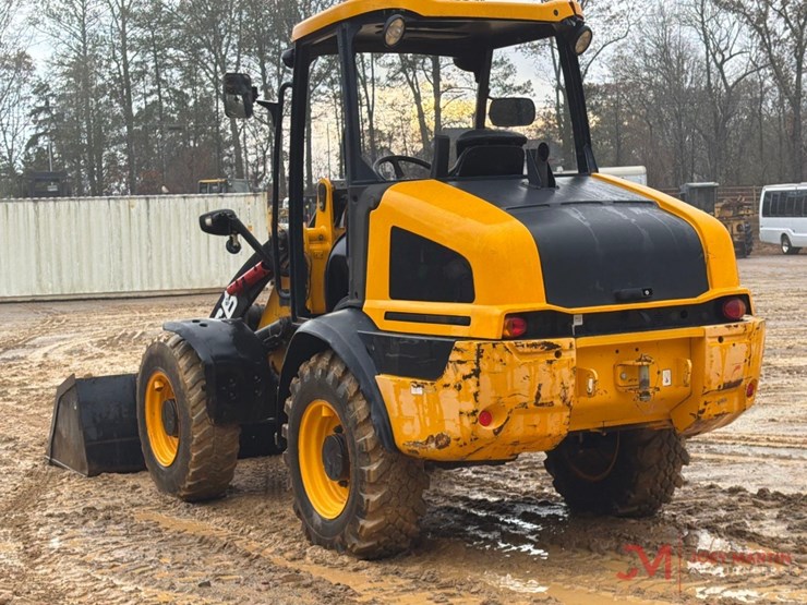 jcb-409-image-4