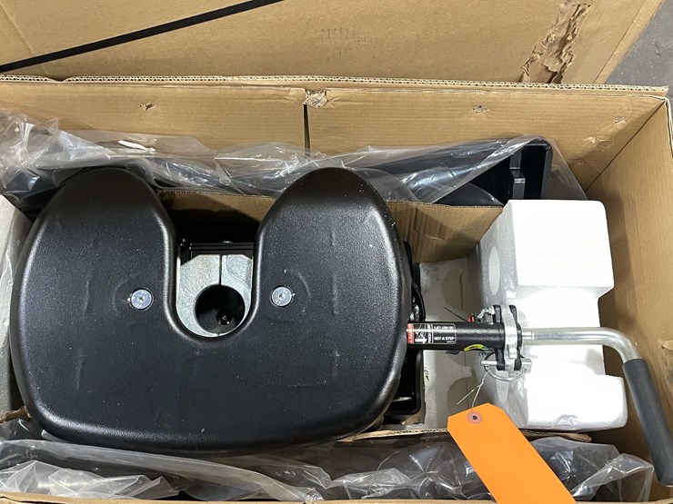 #8698-•-5th-wheel-hitch-(f)-image-4